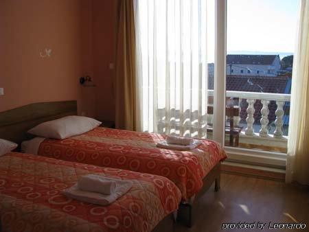 Villa Cezar Kaštel Lukšić Værelse billede