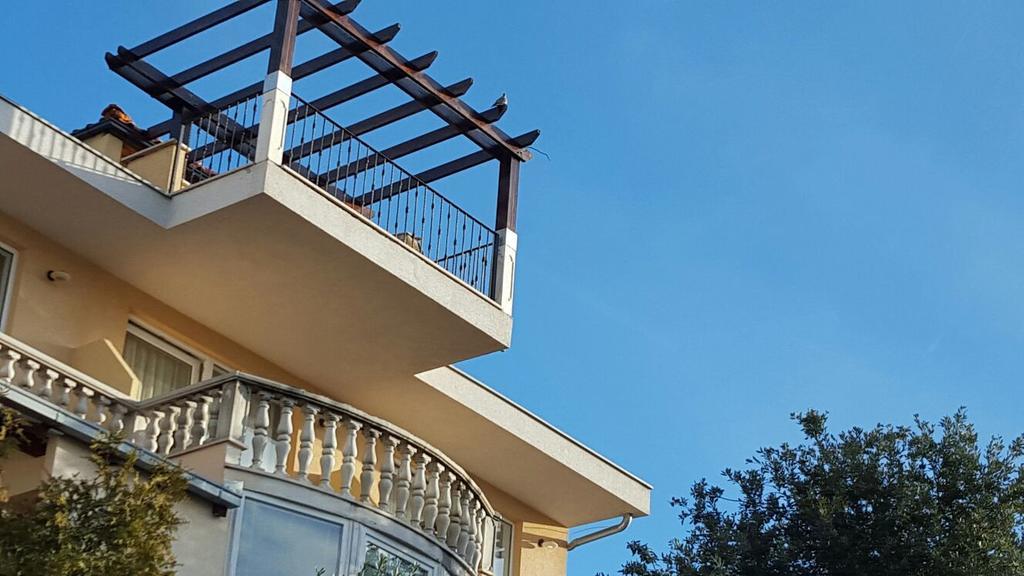 Villa Cezar Kaštel Lukšić Eksteriør billede