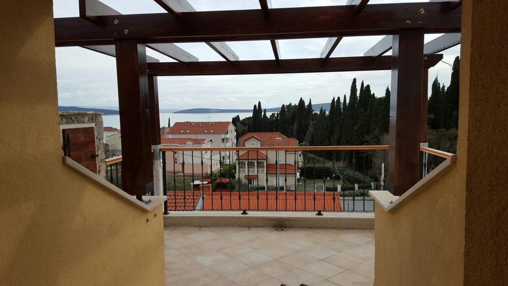 Villa Cezar Kaštel Lukšić Eksteriør billede