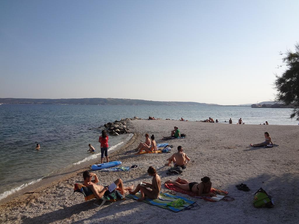 Villa Cezar Kaštel Lukšić Eksteriør billede